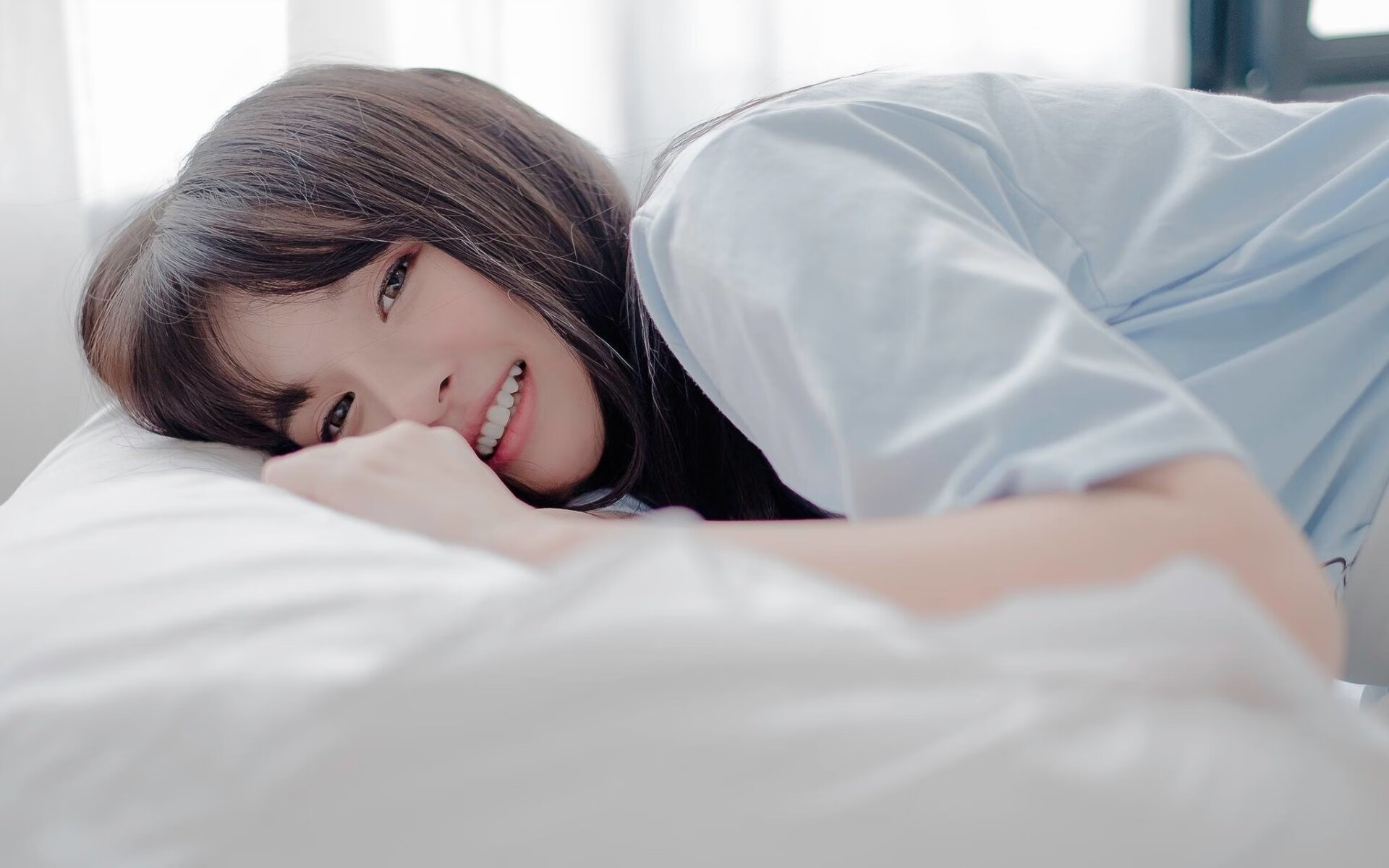 _国际明星云集：赛事吸引全球媒体关注_，国际明星平台